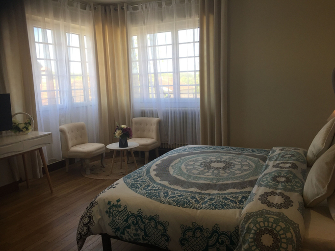 Bedroom 3, Bienvenue à La Sône, Haute-Saône