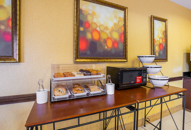 Food & Drinks 5, Comfort Inn & Suites Port Arthur-Port Neches, Jefferson