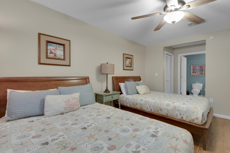 Bedroom 5, Amalfi Coast 101a, Walton