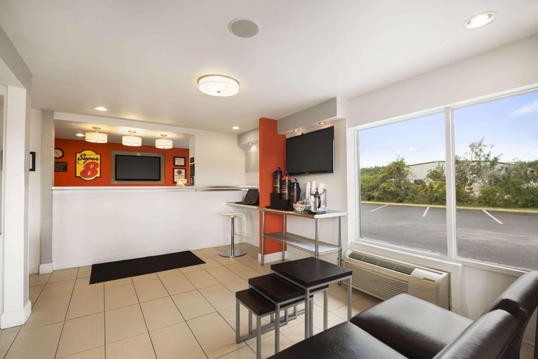 Public Area, Super 8 by Wyndham Ormond Beach, Volusia