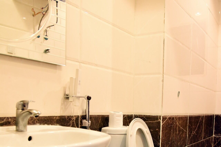 Bathroom 5, In Taiba Apartment, Al Madinah Al Munawwarah