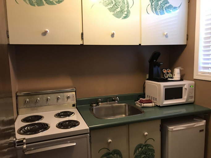 Bedroom 3, Travelodge By Wyndham Hope, Fraser Valley