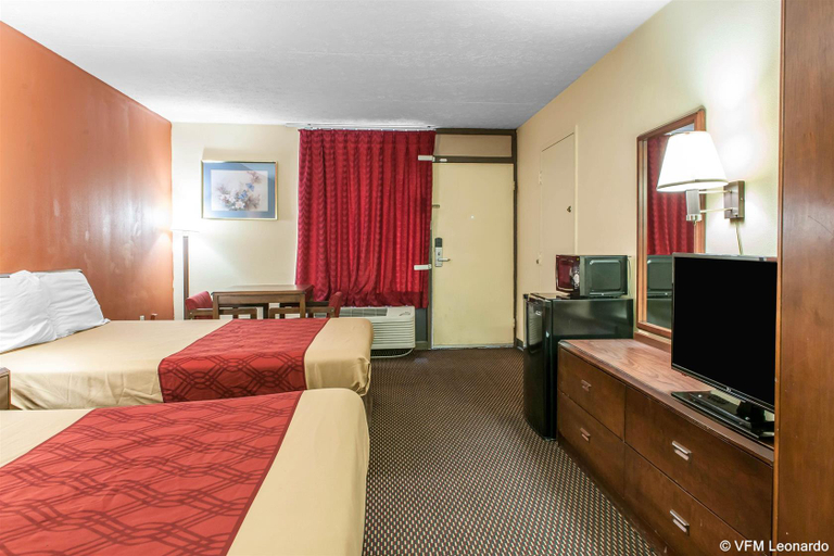 Bedroom 3, Econo Lodge Seymour, Jackson