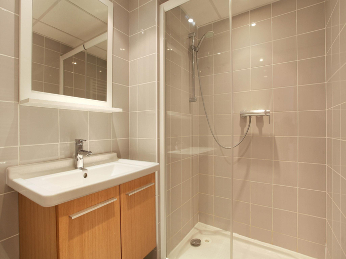 Bathroom, Sunny Stay in Lavender Land, Vaucluse