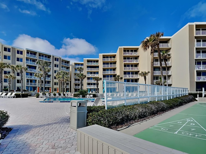 Exterior & Views 2, Pelican Condo B602 by Distinctive Beach Rentals, Volusia