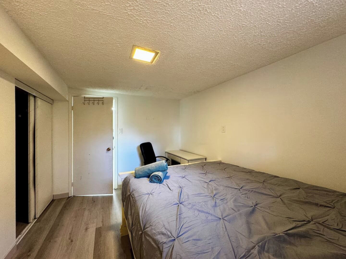 Bedroom, Urban Nest, Toronto
