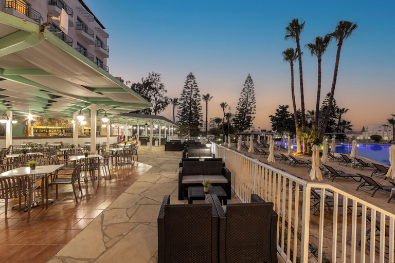 Food & Drinks 5, Antigoni Hotel