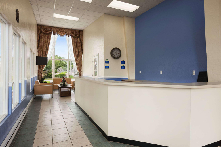Public Area 3, Days Inn by Wyndham West Yarmouth/Hyannis Cape Cod Area, Barnstable