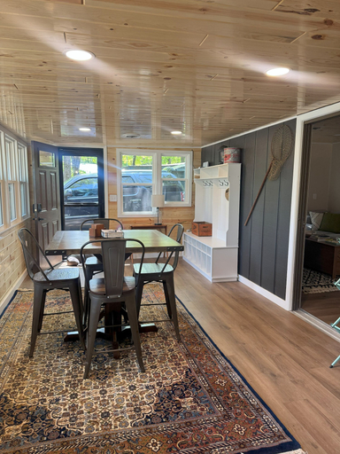 Room 3, Waubee Lake Remodeled Cozy Cottage on ATV Trails, Oconto