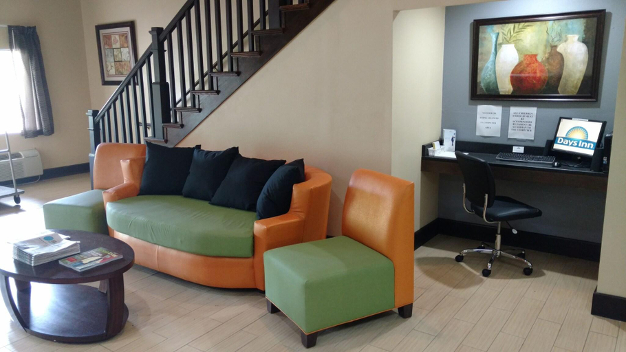 Public Area 2, Days Inn by Wyndham Ashland, Boyd