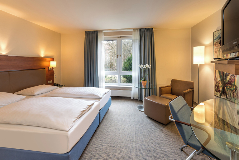 Bedroom 4, Sunday Hotel München Airport Freising, Freising