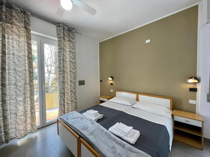 Bedroom 3, Hotel Quisisana, Rimini
