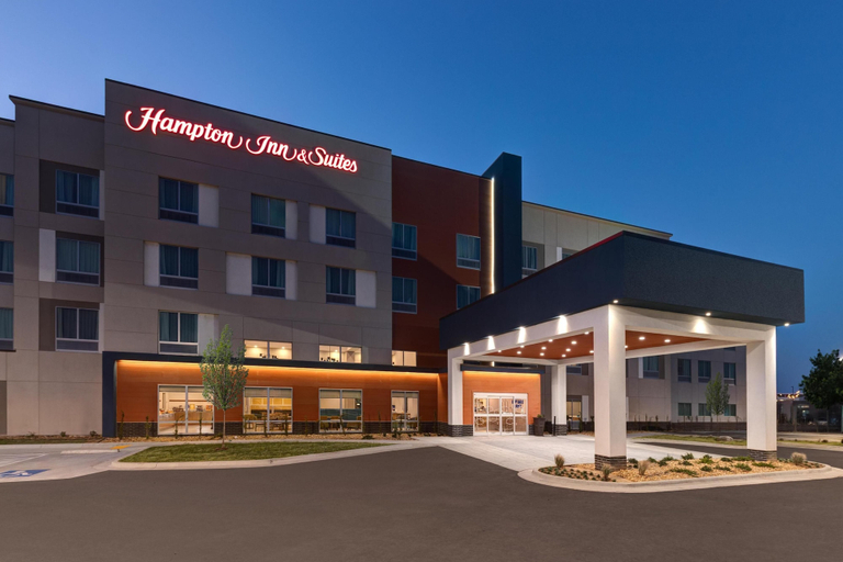 Exterior & Views 2, Hampton Inn & Suites Little Rock Airport, Pulaski