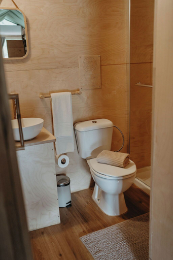 Bathroom 4, Parque dos Monges, Alcobaça