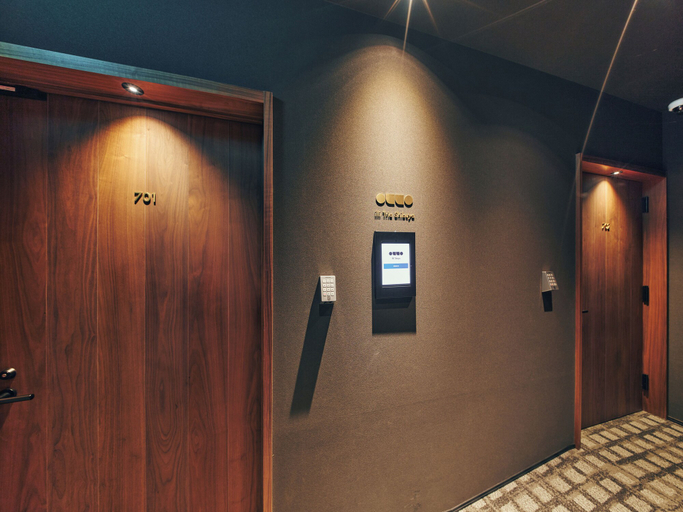 Others 5, illi Tria Shibuya, Shibuya