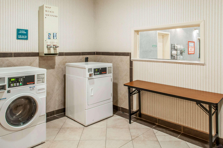 Bathroom, Quality Inn & Suites Grants, Cibola