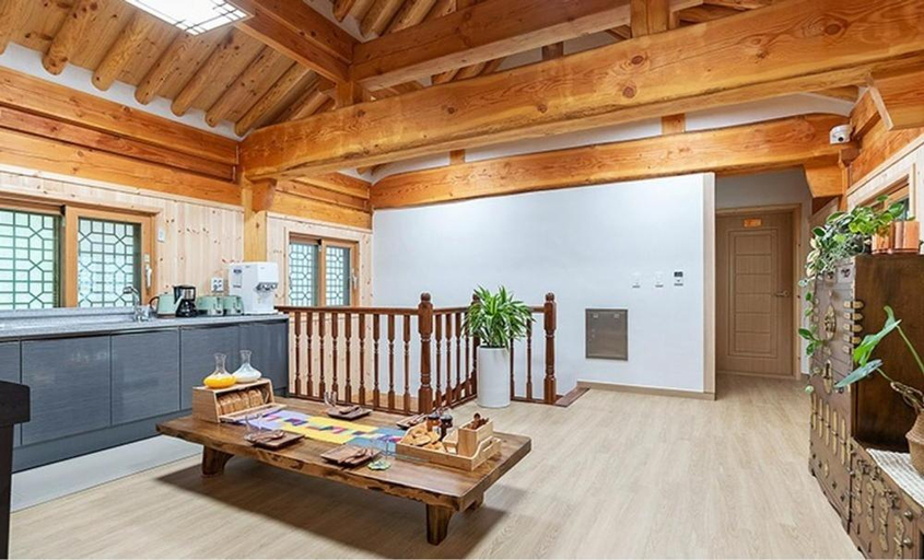 Others 5, Goma Guesthouse, Gongju