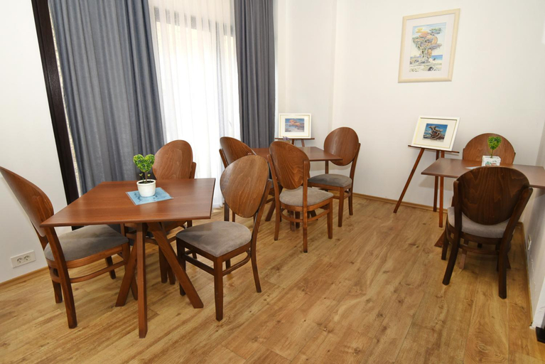 Food & Drinks 5, Boutique Villa Arte