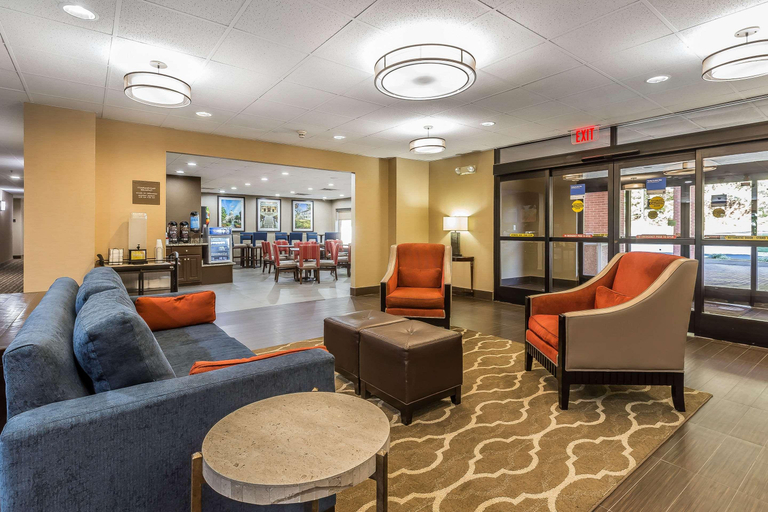 Public Area 2, Comfort Inn & Suites Dalton West, Whitfield