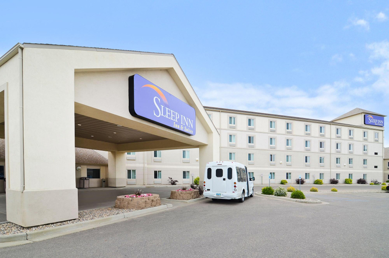 Exterior & Views 2, Sleep Inn & Suites Conference Center & Water Park, Ward