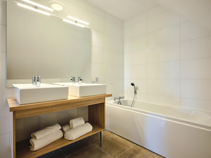 Bathroom 3, Spacious holiday home with a garden, Pas-de-Calais