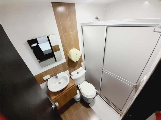 Bathroom, Karin Hotel, Manaure