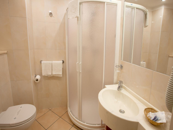 Bathroom 3, Hotel Sileoni Dependance Villa Antonio, Livorno