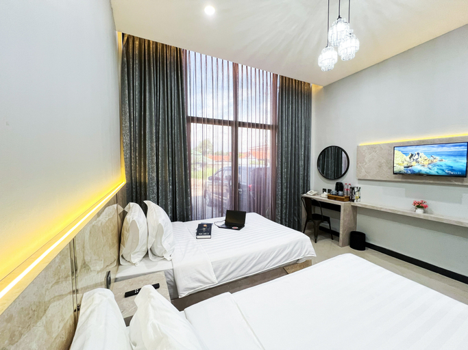 Bedroom 4, The King Hotel, Brebes