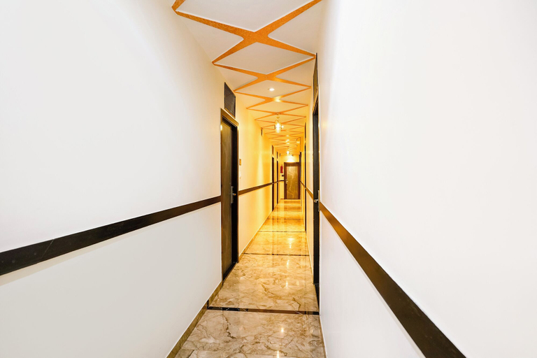 Others 5, Fabhotel Bkc Annex, Mumbai Suburban