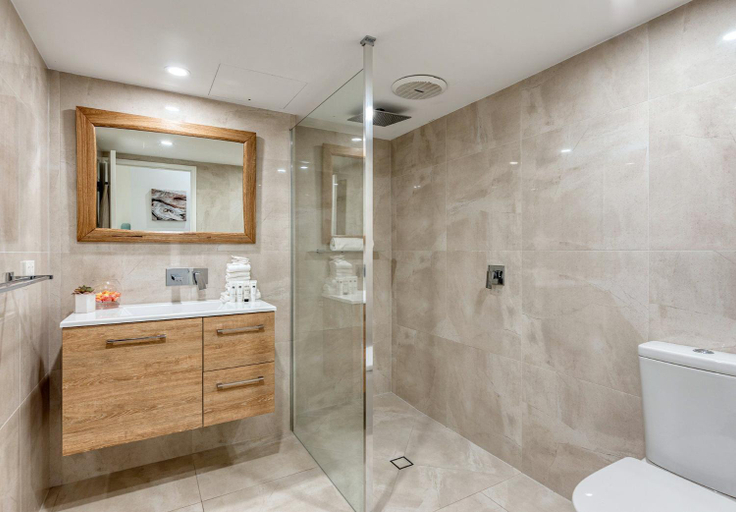 Bathroom 3, Plantation House 5, Douglas