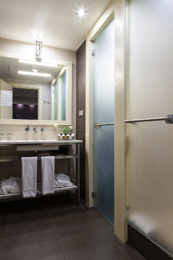 Bathroom 4, Royal Ramblas, Barcelona