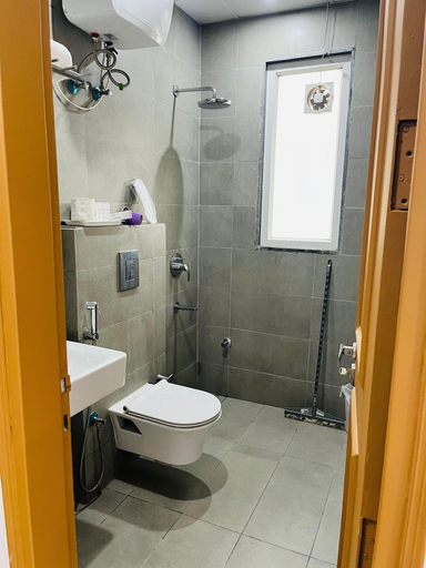 Bathroom, The Lodgers Luxury Studio Apartment In front of Artemis Hospital, Gurgaon
