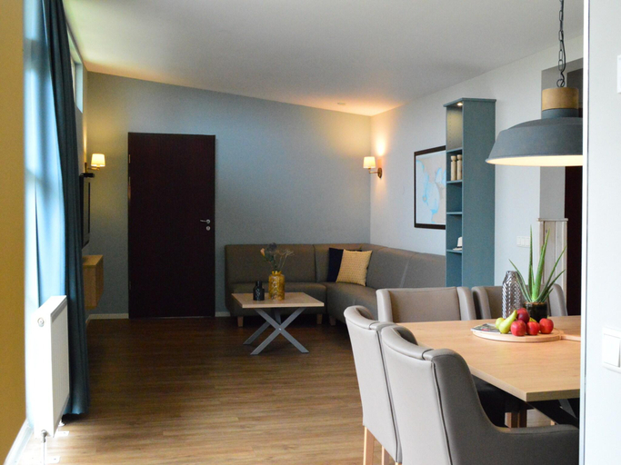 Others 5, Bungalow in Dunes with Nautical Charm, 's-Gravenzande