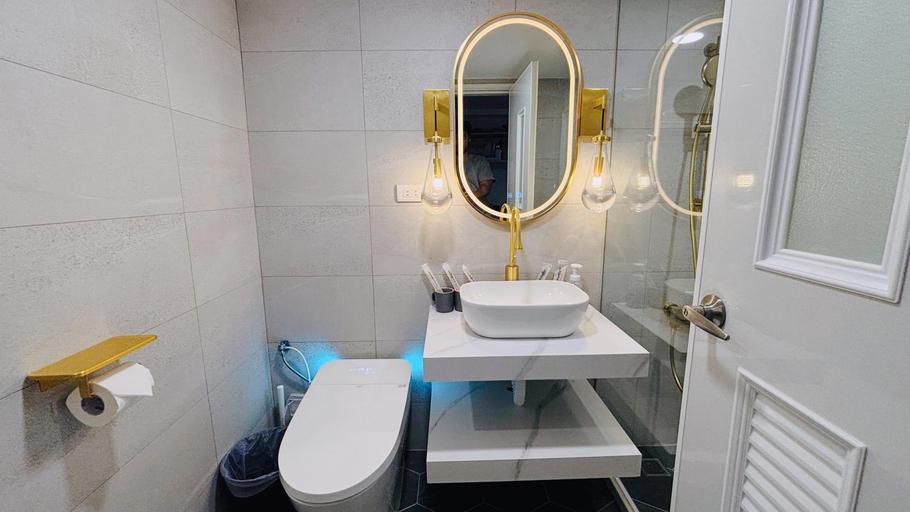 Bathroom 3