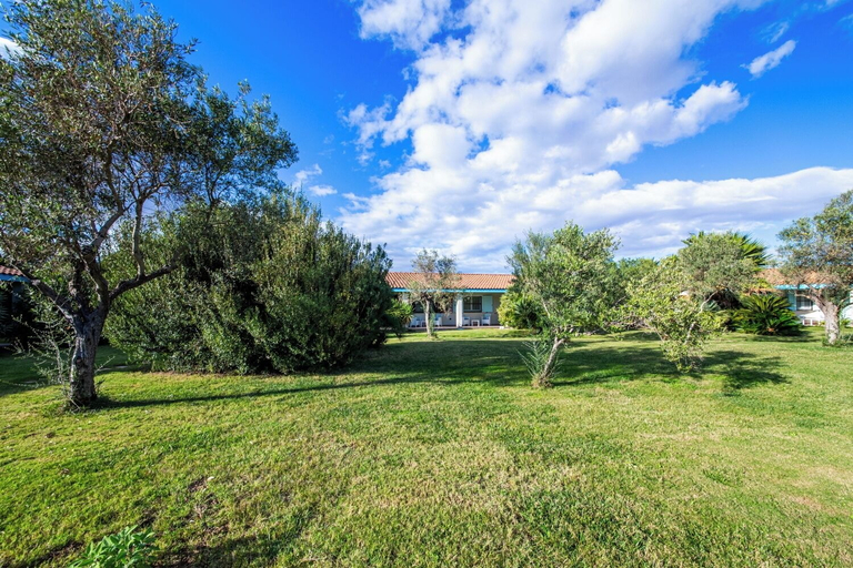 Others 4, Agriturismo Is Cortillaris, Oristano