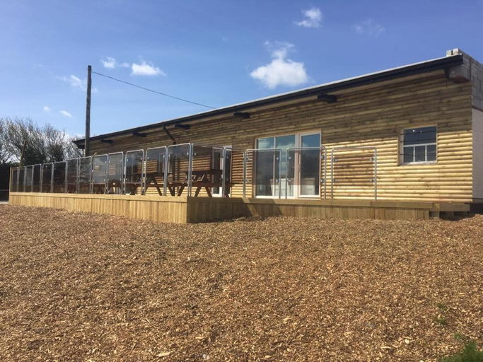Exterior & Views 4, Dog Friendly Stagecoach Glamping Pod with Hot Tub, Cheshire West and Chester