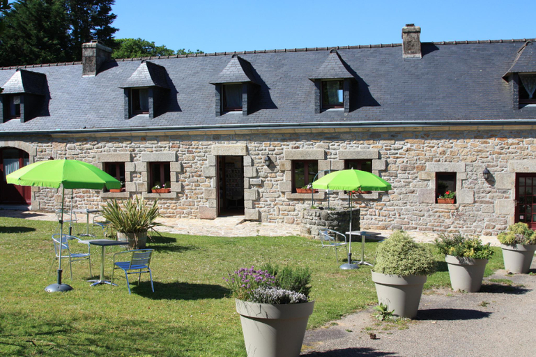 Others 5, Domaine de Lesvaniel, Finistère
