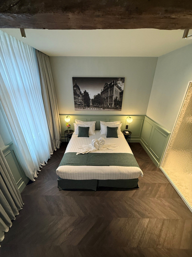 Bedroom 4, Amosa Liège City Centre Hotel, Liège