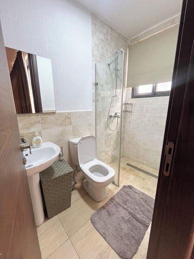 Bathroom 3, Premier Place, Accra