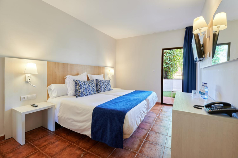 Bedroom 3, AluaSun Marbella Park, Málaga