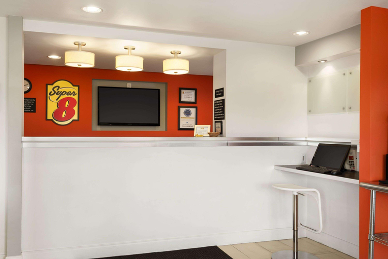 Public Area 2, Super 8 by Wyndham Ormond Beach, Volusia