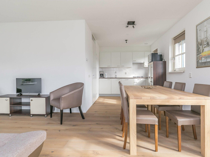 Others 4, Villa Near Forest Trails, Hoogeveen