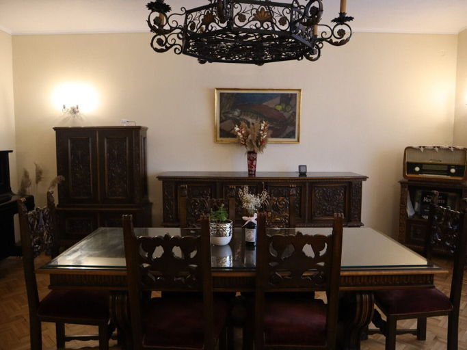 Others 4, Kesletz House, Sibiu