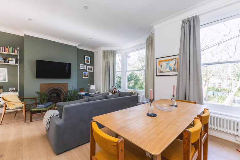 Others 5, Leafy & Stylish Brixton Retreat, London