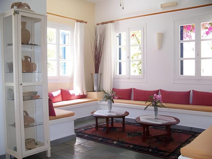 Others 4, Hotel Manos, South Aegean