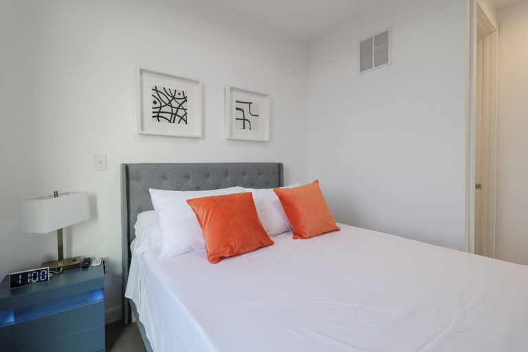 Bedroom 3, Unit 9: Luxe 2BR Penthouse | Sleeps 6, Washington D.C.