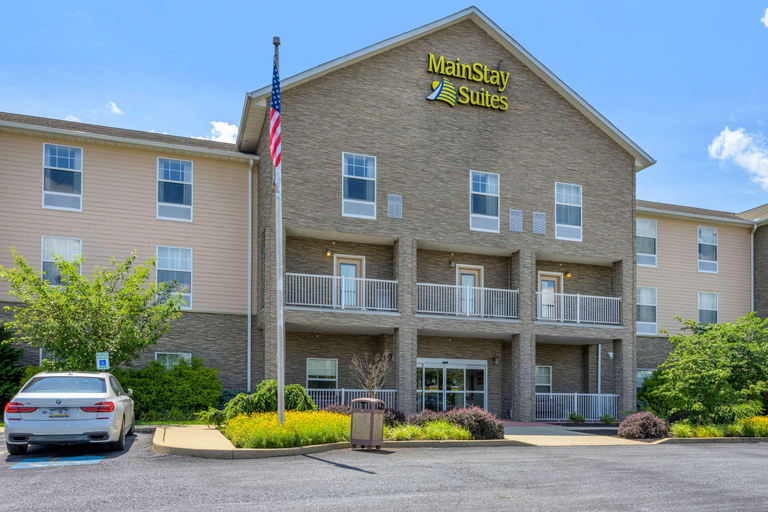 Exterior & Views 2, MainStay Suites Grantville - Hershey North, Dauphin
