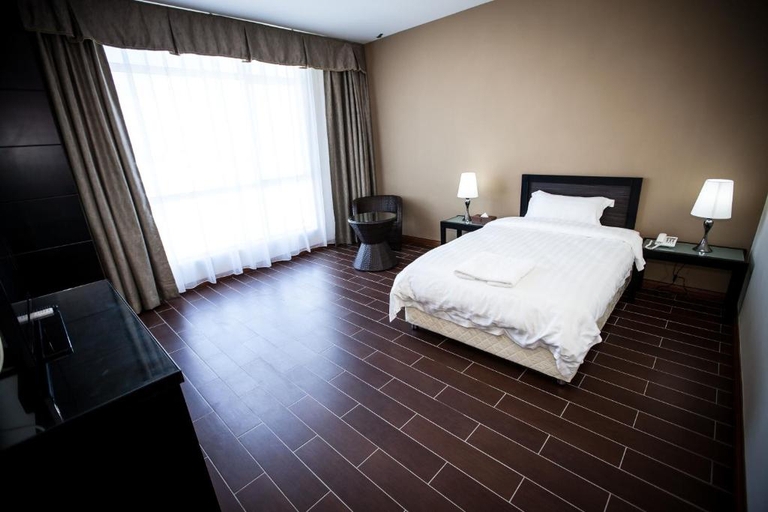 Putatan Platinum Hotel, Penampang