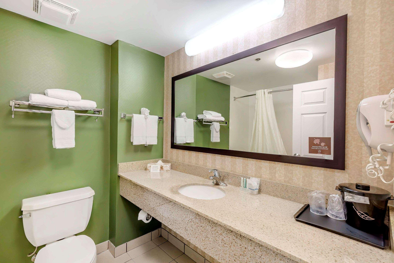 Bathroom 5, Sleep Inn Columbia Gateway, Howard