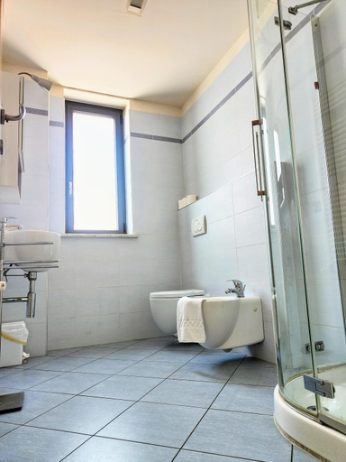 Bathroom 3, Hotel Villa Danci - Camere e Appartamenti, Savona